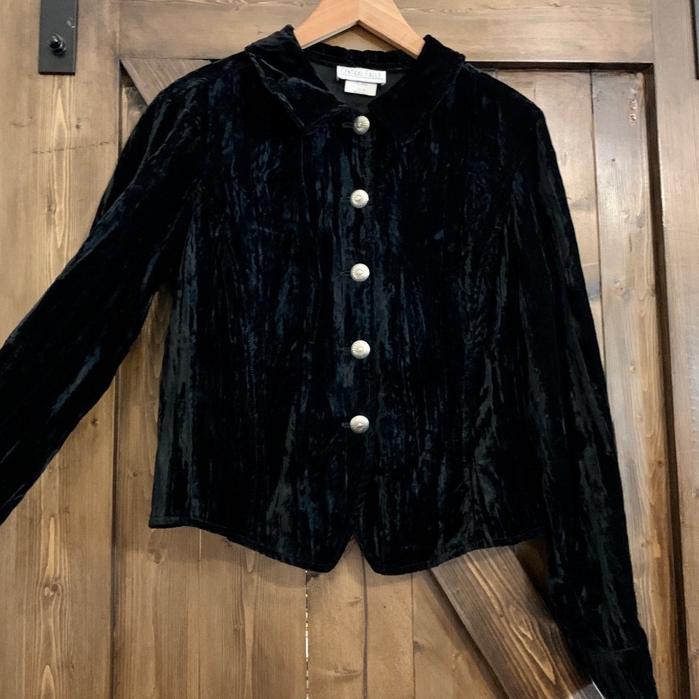Vintage 1980s black velvet shirt jacket western detail